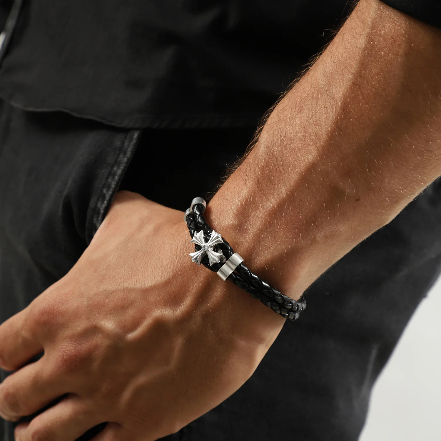 Bracelet Aeternam en cuir tressé - Image 7